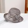 Chapéu de Sol Elegante para Meia-Idade e Idosos, Gaze com Decoração Floral, Chapéu de Sol de Verão Respirável, Chapéu de Sol Feminino Atacado