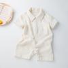 Traje de una pieza estilo británico de verano para bebés, con solapa, bolsillo pequeño, a la moda, para hombres y mujeres, ropa de escalada de ángulo plano a la moda.