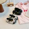 Zapatos de Princesa de Color Sólido Estilo Universitario para Niñas, Zapatos Pequeños de Cuero Suaves y Antideslizantes, Zapatos de Vestir Individuales de Moda Nuevos para Niñas Pequeñas