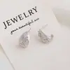 Pendientes Metálicos en Forma de C con Circonita para Mujer, Pendientes de Moda de Lujo Accesible, Diseño Sencillo de Nicho, Elegantes de Gama Alta, Pendientes Versátiles