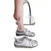 Zapatos de entrenamiento versátiles alemanes 2026 verano nuevo versión coreana estilo ballet zapatos individuales plateados deportivos casuales para mujer
