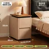 Mesita de noche pequeña de alta gama negra con almacenamiento, nuevo modelo 2026 para dormitorio del hogar, mueble auxiliar pequeño moderno y simple