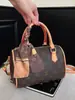 Bolsas femininas transfronteiriças 2026 nova moda Bolsa Boston, bolsa travesseiro, bolsa de ombro versátil, bolsa transversal com estampa