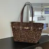 Bolsa Tote Grande Capacidade Retrô, Bolsa de Ombro Simples de Nicho, Bolsa de Mão Feminina Tendência da Moda em Camurça, Bolsa de Axila