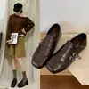 Zapatos Pequeños de Cuero Versátiles Estilo Retro Cuatro Estaciones Doble Hebilla Tacón Grueso Mocasines Boca Baja para Mujer Zapatos de Cuero Suave Punta Cuadrada Con Flor Negro