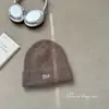 Gorro de Lana Original con Letra para Padre e Hijo Otoño Invierno Estilo Coreano Versátil Gorro de Punto Hace que la Cara se Vea Más Pequeña Cálido Unisex Gorro con Protección para las Orejas
