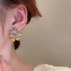 Pendientes de flores de colores contrastantes con un diseño único para mujer, nuevos pendientes de nicho 2024, un par de pendientes de alta gama.