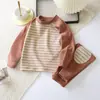 Conjunto de Roupa Íntima Térmica de Veludo Processado e Personalizado para Meninos e Meninas, Joelheiras, Roupas de Casa Listradas, Pijama Sem Ossos de Outono e Inverno