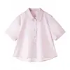 26 Novas Camisas de Manga Curta Estilo College Primavera e Verão, Curtas, Quadradas, Caimento Solto, Fáceis de Cuidar, Tops Sem Preocupações, Camisas Refrescantes para Mulheres