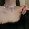Collar de Perlas de Múltiples Capas Incrustado con Diamantes Estilo Corte Francés, Cadena para Suéter de Lujo Ligero Francés de Alta Gama, Versátil para Otoño e Invierno