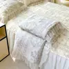 Colcha de verão espessada de látex de seda gelada, saia de cama de quatro peças, lavável à máquina, ar condicionado, conjunto de três peças