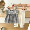 Conjunto Simples de Xadrez para Meninas, Manga Curta Respirável, Laço, Calça Cropped, Conjunto de Duas Peças, Roupas de Verão para Bebês Meninas