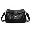 Bolsa Feminina Acolchoada Macia 2025 Nova Moda Feminina Bolsa de Ombro de Grande Capacidade Bolsa para Mãe de Meia-Idade Bolsa Transversal Simples