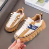 Zapatillas infantiles, nueva colección otoño 2026, estilo coreano de moda, suela blanda, antideslizantes, zapatos casuales versátiles para niños mayores