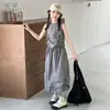 Conjunto de Saia Cargo Sem Mangas com Cordão para Meninas Estilo Verão 2026 para Crianças Mais Velhas Estilo Doce Cool Colete com Saia Plissada Floral