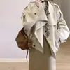 2026 Nueva Moda de Primavera Gabardina Corta de Doble Botón Estilo Francés para Mujeres Petites, Moderna Este Año