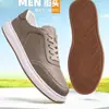 Sapatos casuais de couro masculinos transfronteiriços, cabedal de couro respirável, sola macia, tênis confortáveis, sapatos brancos versáteis para o verão, sapatos masculinos da moda