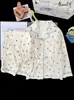 Conjunto de loungewear infantil fino e leve para primavera e outono, com um cardigã de manga comprida e um conjunto de pijama de algodão estilo coreano com estampa de nuvens para meninas