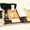 Máquina de fusión en caliente de cuatro columnas para carcasas de teléfonos móviles, máquina de fusión en caliente pequeña, máquina de fusión en caliente para implantes de tuercas, prensa en caliente