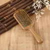 Pente Personalizado Pintado de Sândalo com Almofada de Ar para Cabelos Cacheados Volumosos Pente de Sândalo Pente de Madeira com Cabo Longo Presente Pente Massageador com Air Bag Atacado
