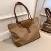 Bolsa Tote Práctica de Gran Capacidad para Estudiantes Mujeres, Versátil para el Transporte Diario, Bolso de Hombro Único de Tela Oxford Nailon para Mujer, Bolsa Tote Transfronteriza