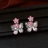 Brincos e colar com pingente de flor borboleta cravejados de diamantes com agulha de prata, brincos de design de nicho de luxo leve, conjunto elegante de alta qualidade