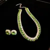 Brincos Quadrados de Esmeralda Cravejados com Diamantes, Acessórios para Colar, Brincos Estilo Palácio Femininos, Conjunto de Joias de Luxo Leve e de Alta Qualidade Atacado