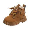 Invierno 2026 Nuevas Llegadas Botas Gruesas de Cuero para Niños Botas Martin Cálidas con Felpa Antideslizantes para Niñas Botas de Algodón Estilo Versátil