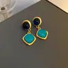 Pendientes Vintage de Segunda Mano Aguja de Plata Plisado Corazón Rojo Pendientes de Metal Pendientes Personalizados Retro Fabricante Venta al por Mayor
