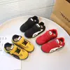 Zapatillas de Entrenamiento Alemanas para Niños Otoño 2025 Nuevas Estilo Coreano Zapatillas Deportivas para Niños Casual Versátil Zapatillas de Tabla de Suela Suave de Caña Baja para Niñas