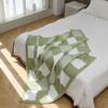 Manta Cubrepiernas Media Terciopelo Clase A, Manta para Siesta en la Oficina, Chal, Manta de Camping, Manta Decorativa para Sofá, Universal para Todas las Estaciones