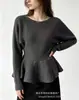Suéter minimalista transfronteiriço de um ombro só, acinturado para mulheres, novo estilo outono/inverno com design de textura canelada, camada de base de tricô emagrecedora