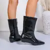 Botas de Cano Médio de Couro Envernizado Versátil com Salto Interno Estilo Retrô Outono e Inverno Bico Fino Bico Quadrado Estilo 2025 Botas Curtas para Mulheres