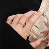 Anillo Abierto Retro Francés de Oro Antiguo Medio de Lujo Ligero de Alta Gama con Circonita Incrustada Anillo de Dedo Diseño Nicho