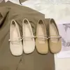 2025 Novos Sapatos Suaves Brisa de Fada para Noite Sapatos Baixos Femininos Outono Sapatos Mary Jane com Saia Sapatos de Solado Macio