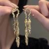 Pendientes Largos de Plata 925 con Borla y Circonita para Mujer, Estilo Trendy Ins, Lujo Ligero, Nicho, Versátiles, Elegantes Clavos de Oreja con Lazo