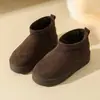 Botas de neve femininas, novo estilo de inverno 2026, com forro de fleece adicional, espessadas para calor extra, design que aumenta a altura, sola grossa, versátil, impermeáveis e antiderrapantes