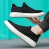 Nuevos Zapatos Tejidos Fly Slip-On para Pareja para Hombre, Zapatos Deportivos de Malla para Hombre, Zapatos Casuales Old Beijing para Hombre