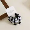 Paquete de 3 Gomas para el Cabello Jacquard Suaves de Alta Elasticidad con Forma de Corazón de Calidad de Exportación Que No Dañan el Cabello, No Dejan Marcas y Son Engrosadas
