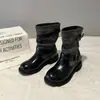 Botas de moto com fivela estilo coreano, novas botas femininas de bico redondo até a panturrilha, botas de montaria estilo retrô, botas da moda com um design único