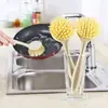 Escova de panela de palha de trigo com cabo longo escova de panela popular da internet escova de panela de seda de nylon sem óleo escova para lavar louça fornecedor de banca de um yuan