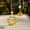 Adorno Colgante 2026, Adorno Colgante para Coche de Paz, Decoración de Coche de Vidrio del Dios de la Riqueza de Cinco Caminos, Colgante de Bolso de Alta Gama para Hombre, Accesorio del Año Zodiacal para Mujer
