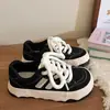 Zapatos de Lona de Suela Gruesa de Nicho para Mujer 2026 Primavera Nuevo Estilo Versátil Chic Estudiante Zapatos Blancos Tenis Deportivos Casuales