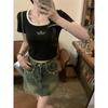 Camiseta de Manga Corta con Hombro Derecho Descubierto para Mujer en Verano Nuevo Estilo Cuello Cuadrado en Contraste Diseño Niche con Aspecto Adelgazante Top Corto con Clavícula Descubierta