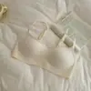 Ropa interior invisible sin costuras para mujer con escotes cuadrados bajos, estilo delgado, sin copas vacías para bustos pequeños, con tiras de gel para realce y soporte