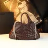 Bolso de Mano Grande de Cuero Genuino para Mujer 2026 Nueva Moda Bolso Tejido de Bollo Bolso para Mamá de Mediana Edad Bolso de Hombro Único Cruzado
