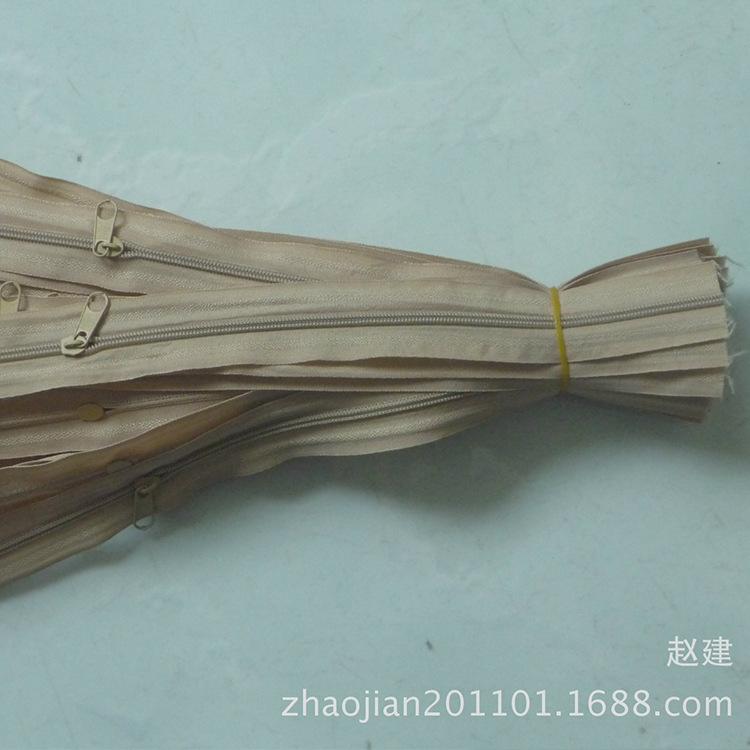 1503593702_1747809511