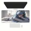 Mouse Pad de Jogo de E-Sports Bidimensional de Personagem de Anime Grande de Alta Qualidade Espessado e Resistente a Manchas Teclado de Computador Pad de Mesa