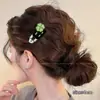 Lindo pasador de pelo de gatito negro, moderno y versátil para mujeres, perfecto para sujetar el flequillo y el cabello lateral, con un diseño de pinza de pico de pato de alta gama