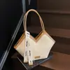 Bolsa de Palha Feminina Grande Capacidade 2025 Nova Verão Lado da Praia Bolsa de Ombro Férias na Praia Bolsa Tote para o Dia a Dia